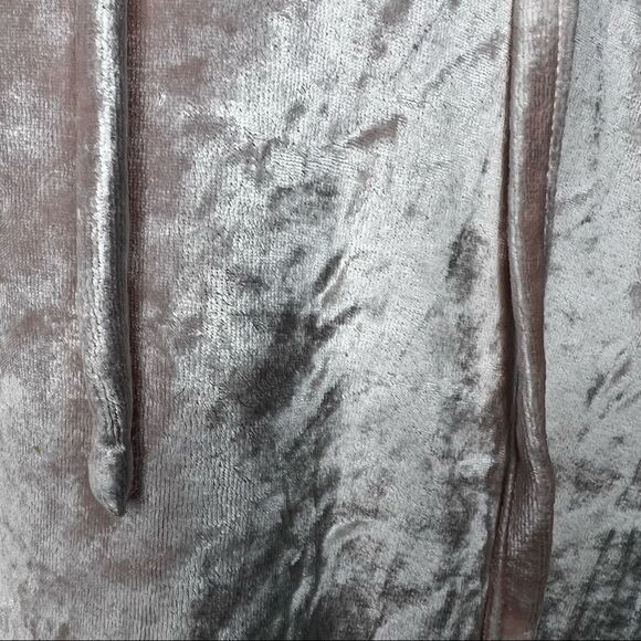 Love by Gap Velour Velvet Cropped Pink Hoody Size Small Barbiecore - Picture 4 of 6